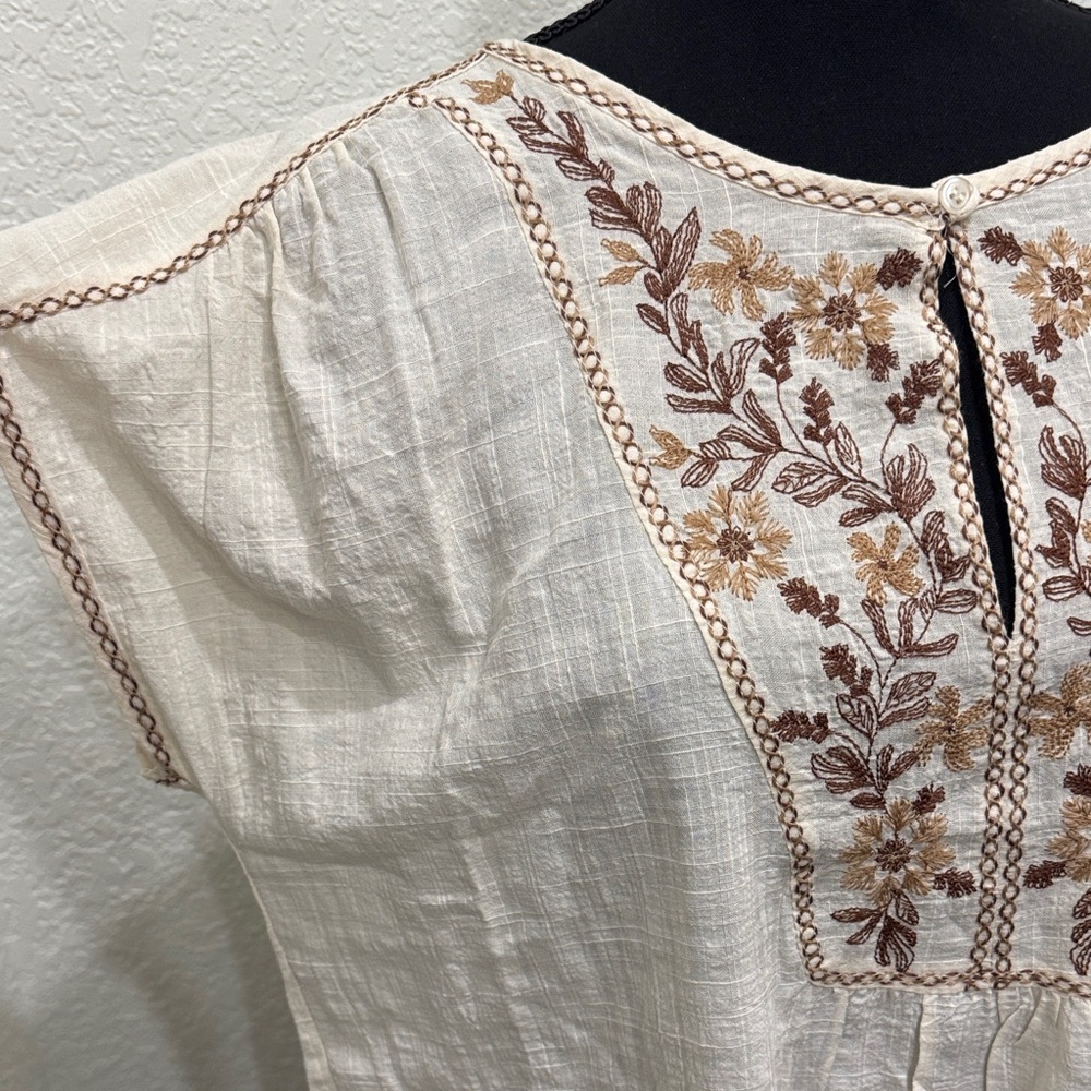 Max Studio Beige Top with Floral Embroidery - Picture 9 of 9